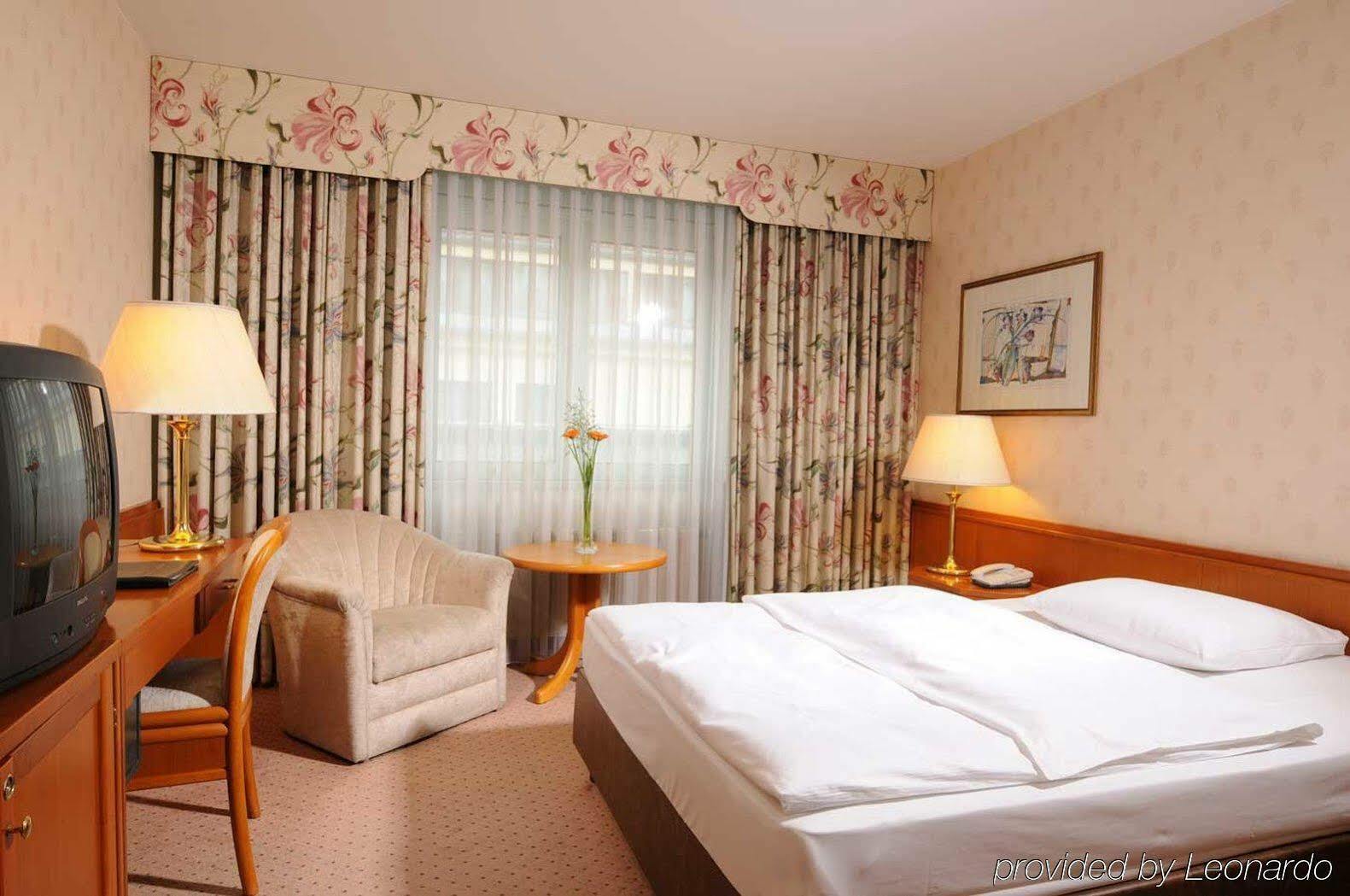 Maritim Hotel Muenchen Ngoại thất bức ảnh